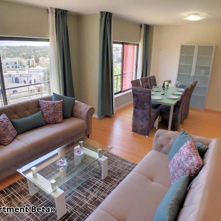 Apartment Beta - 2 Bedrooms, Private Rooftop Patio With Hot Tub, Bbq And View Ferragudo  Exterior foto
